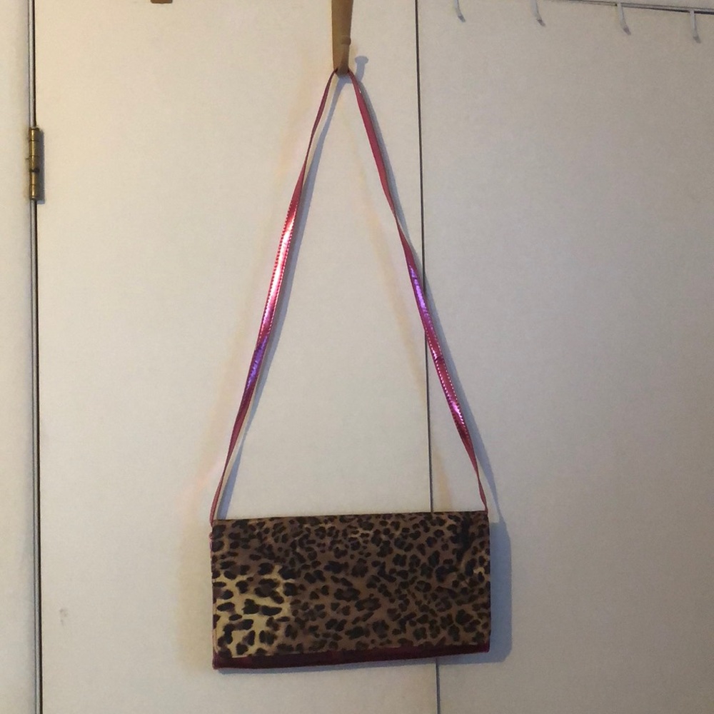 Leopard print Nicki Minaj clutch great condition!